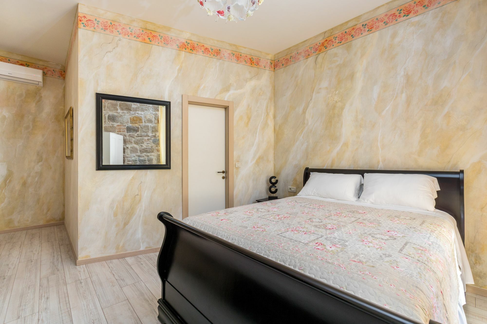 Hotel Pietra Rossa Split Exterior foto